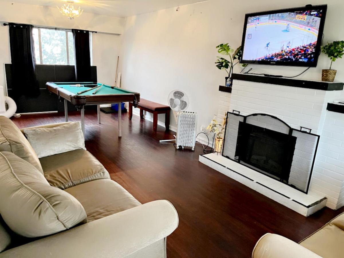 Vintage - 3 Bed House - North Surrey - Ping-Pong And Pool Table - Tv Cable Villa ภายนอก รูปภาพ